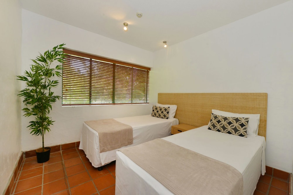 2 Bedrooms, Sun Light, Apartment, King and Twin Beds