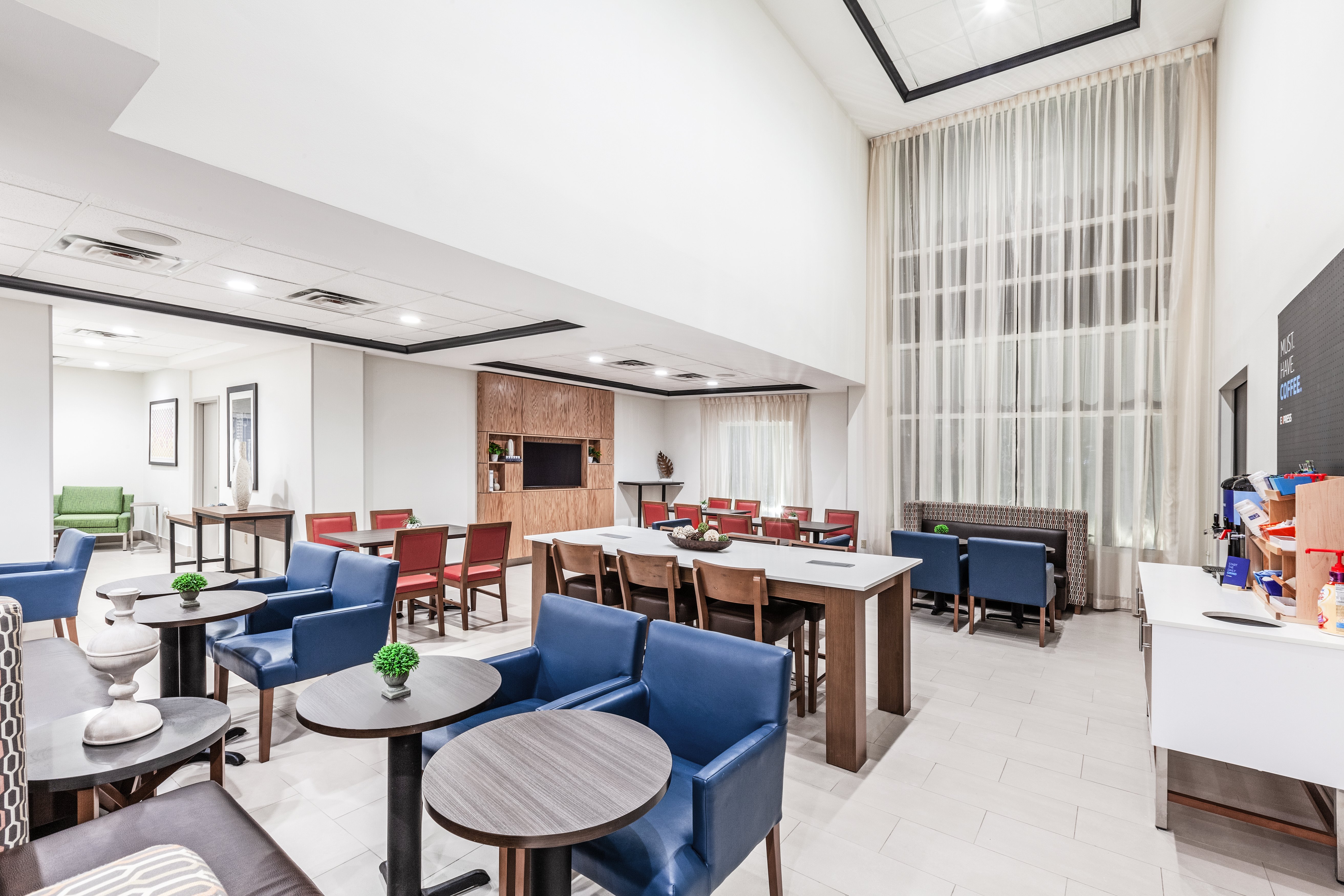 Holiday Inn Express Hotel And Suites Baton Rouge East 30/41