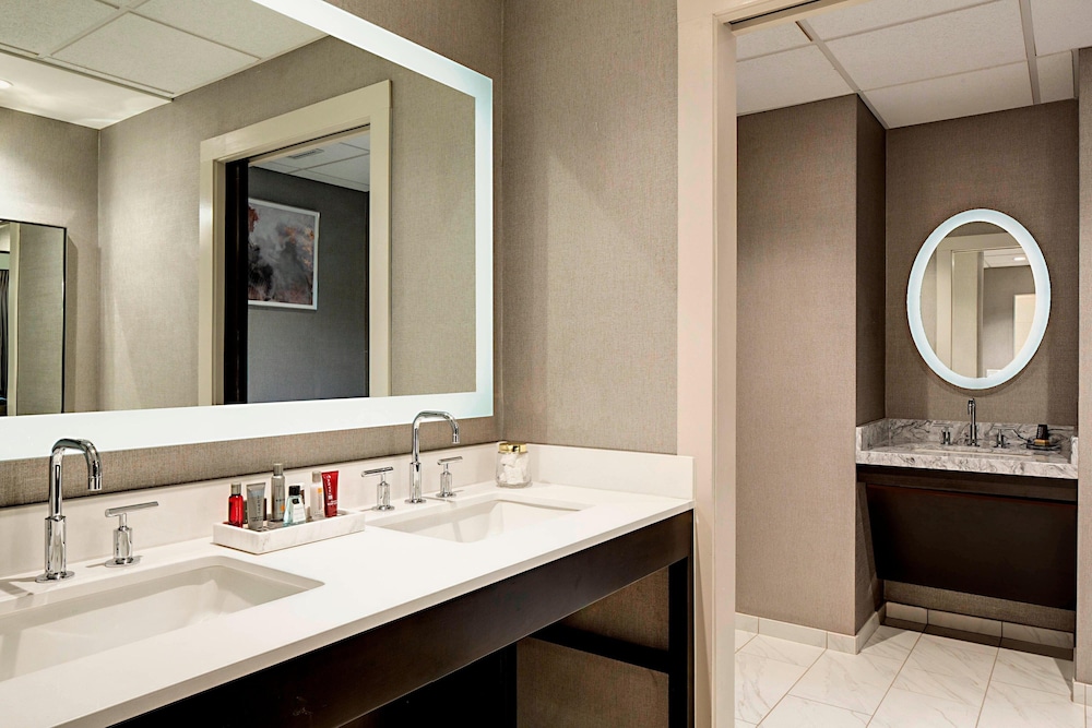 Lincolnshire Marriott Resort 14/66