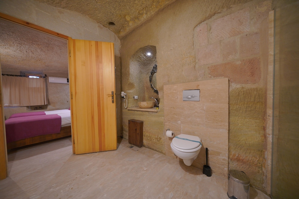 Salkim Cave House 42/50