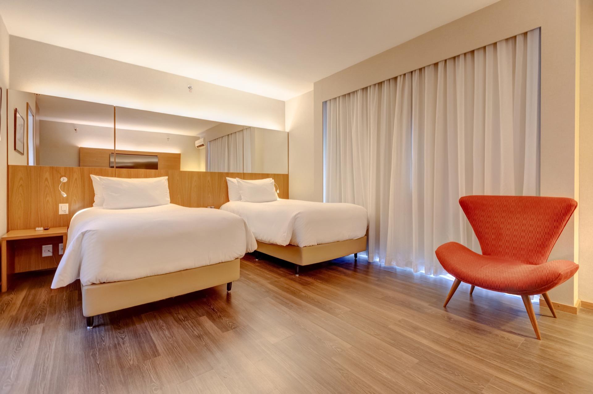 Executive, Twin Beds, Street View، Radisson Blu Sao Paulo 2/5