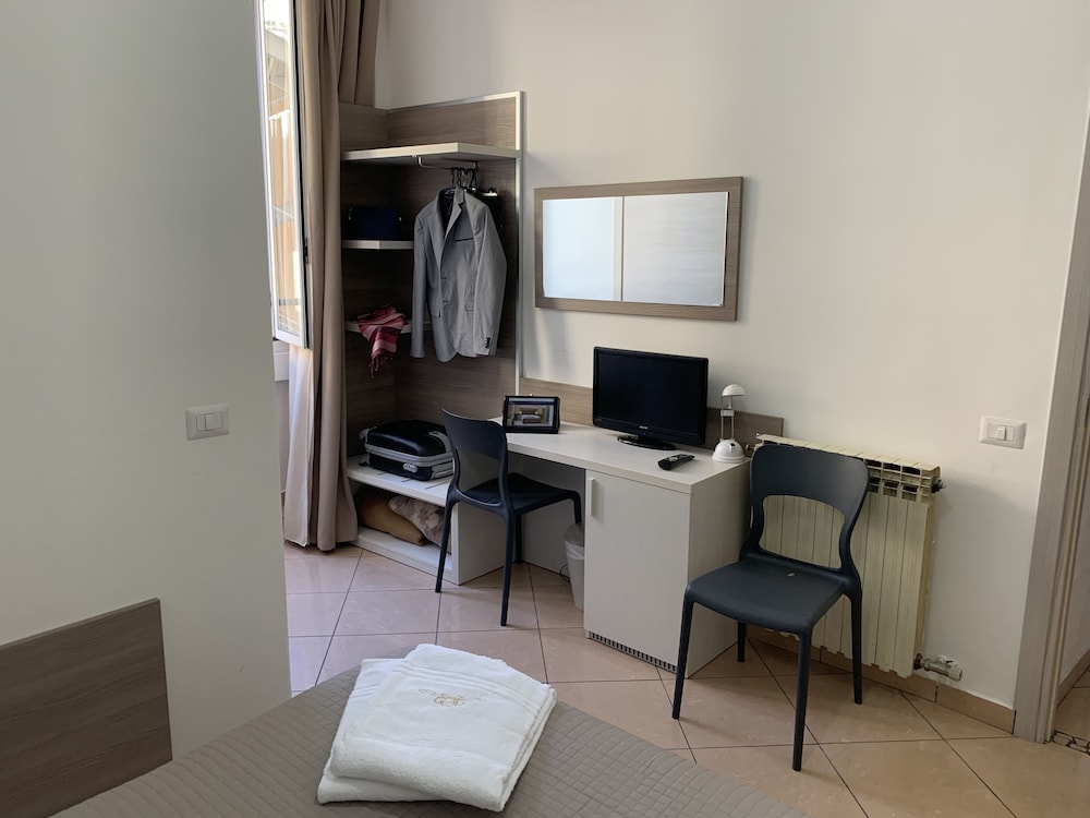 Hotel Siro 18/25