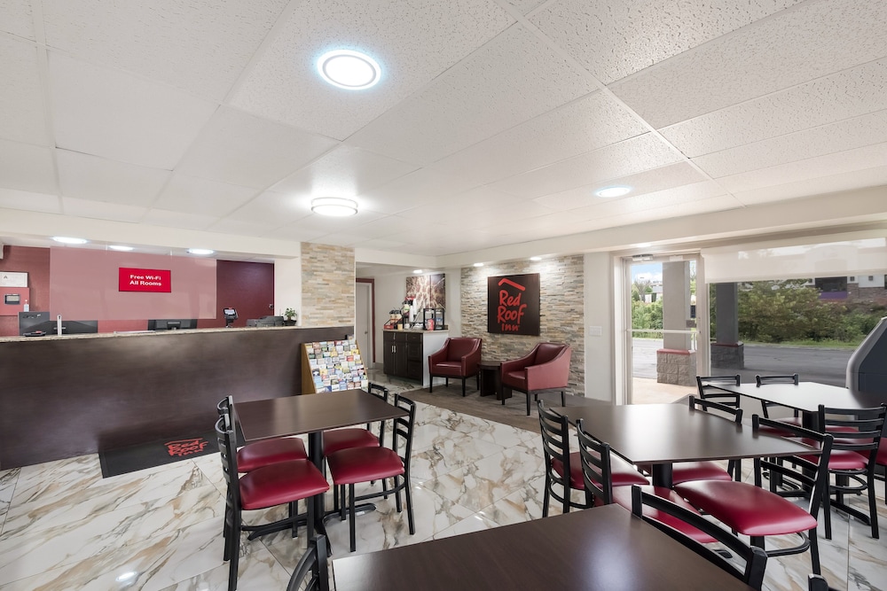 Red Roof Inn Lenoir 25/30