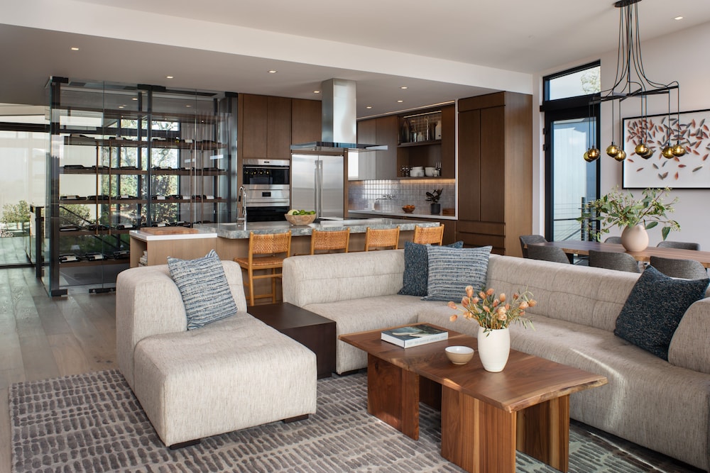 Montage Healdsburg 44/74