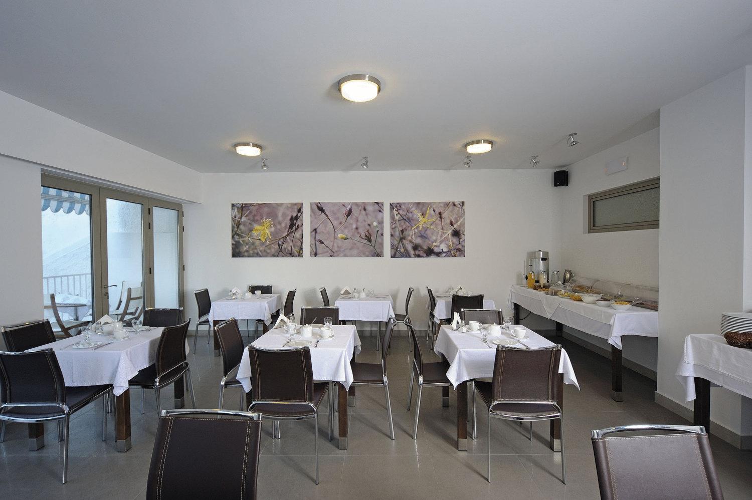 Glaros Hotel 52/63