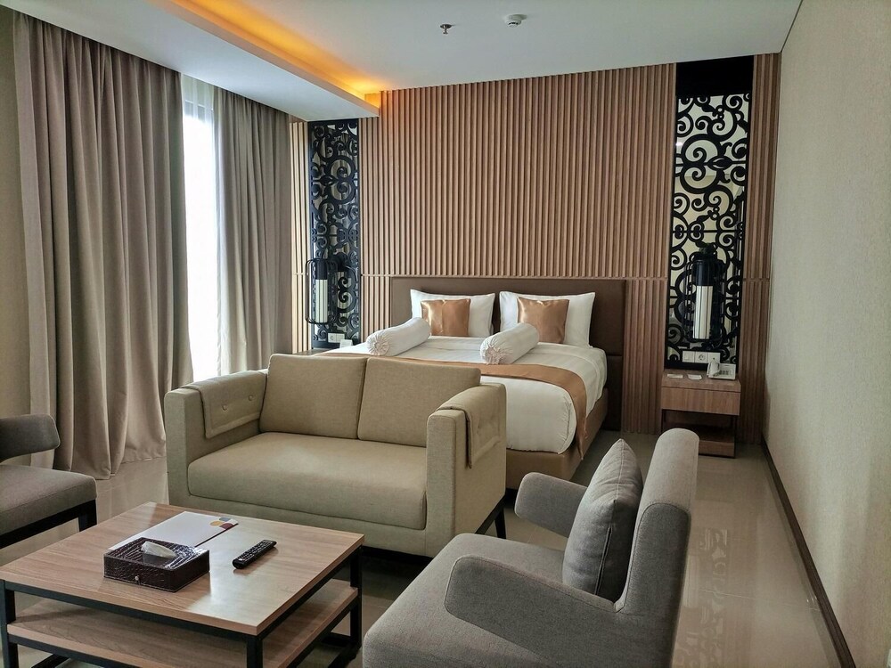 Braling Grand Hotel by Azana 37/58