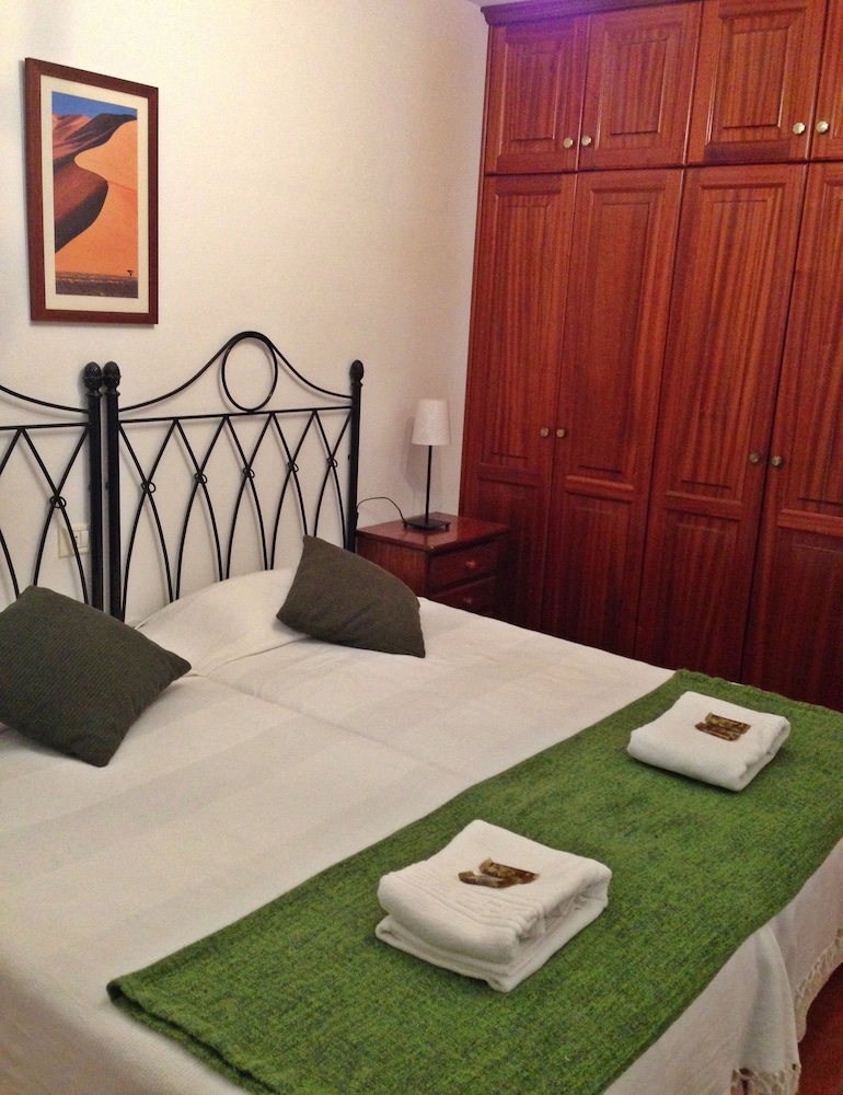 Apartamentos Los Verodes 40/50