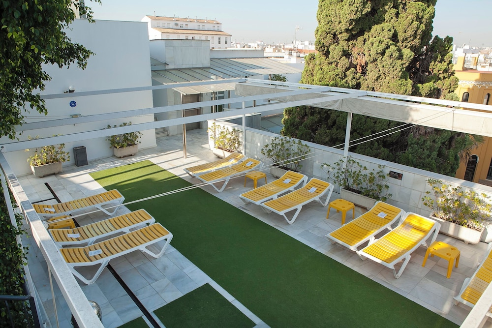 San Gil Hotel in SEVILLE