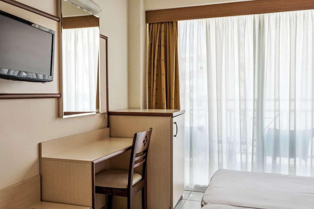 Pearl Hotel 31/55