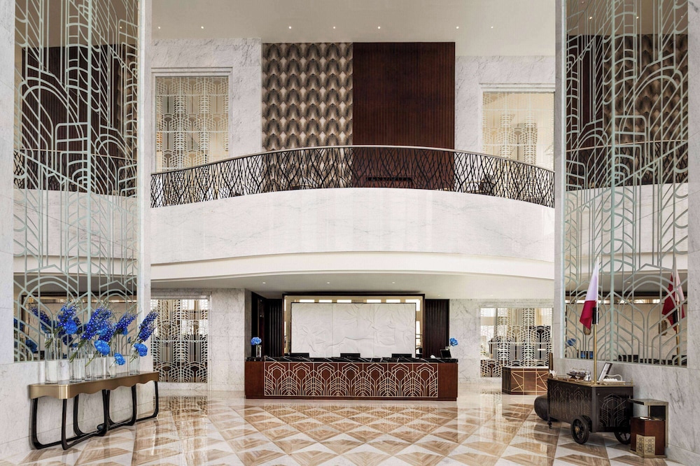 Wyndham Grand Doha West Bay Beach 8/57