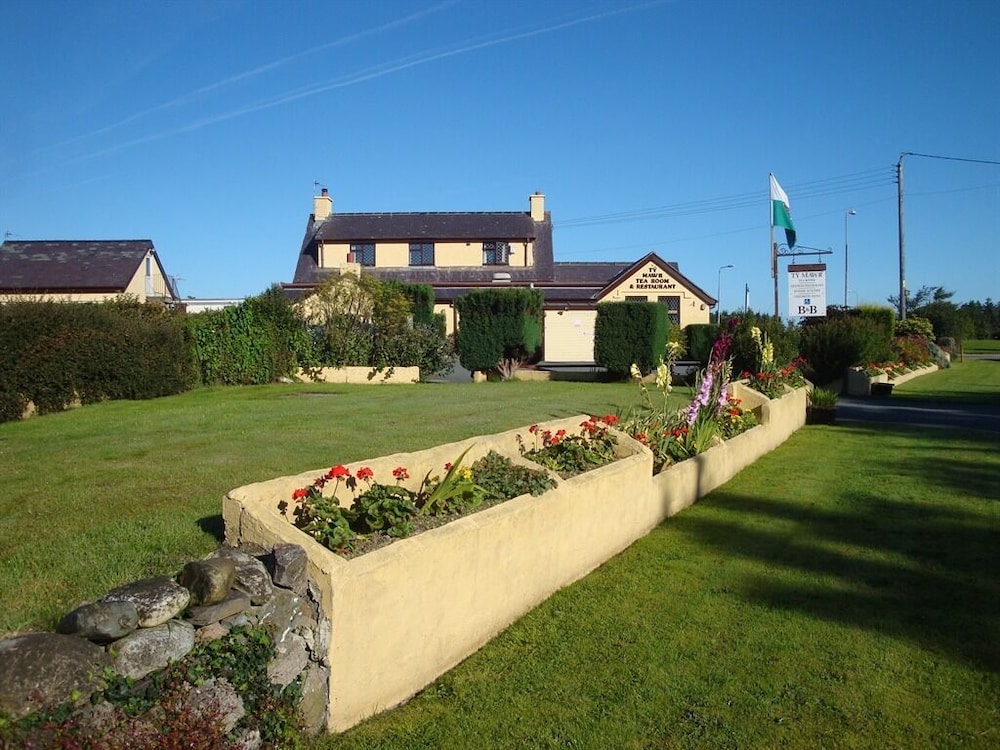 Groeslon Ty Mawr B&amp;B 14/15