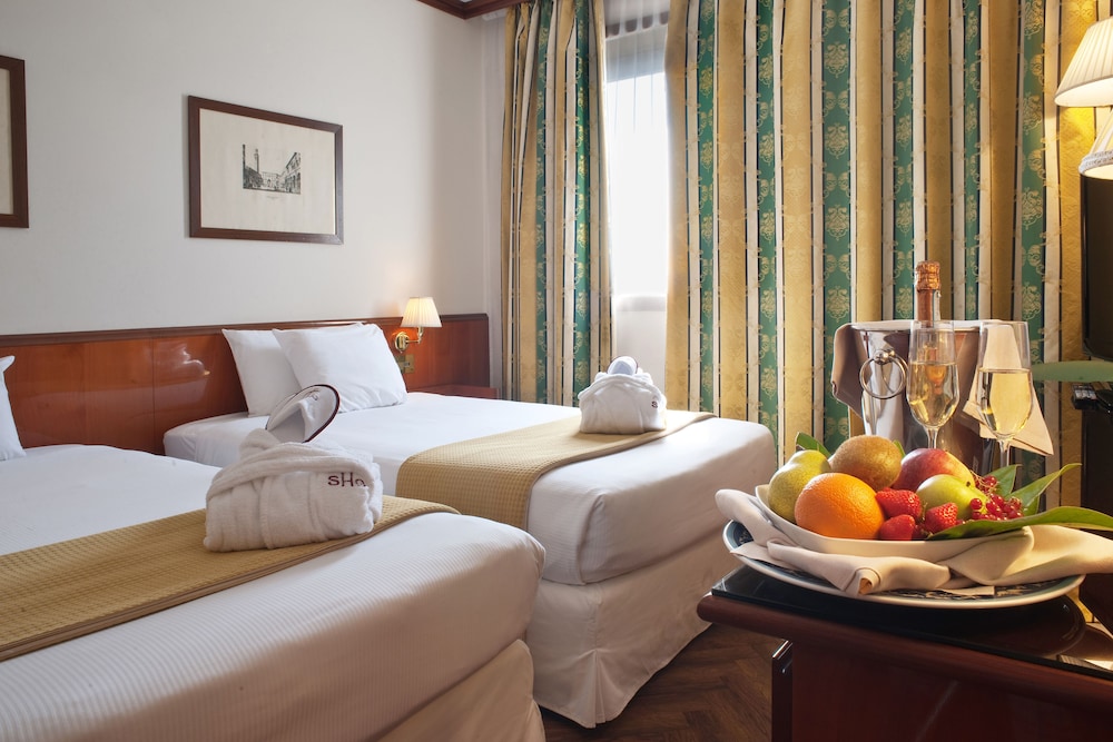 Shg Hotel Catullo 12/35