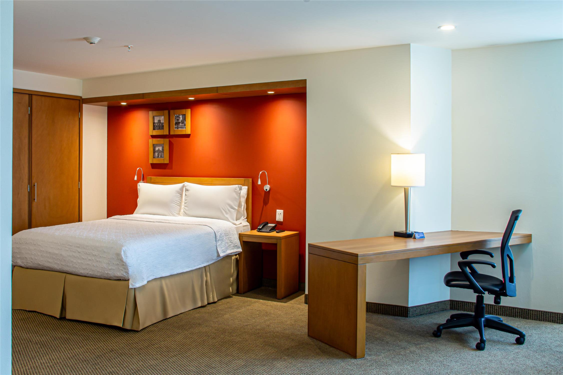 جناح سوبيريور، Hampton Inn by Hilton Guadalajara/Expo 3/6