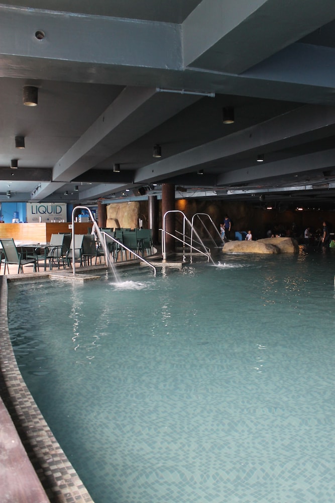 Hotel H2o 74/77