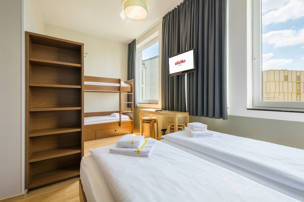 Aletto Kudamm Hotel Hostel 8/86