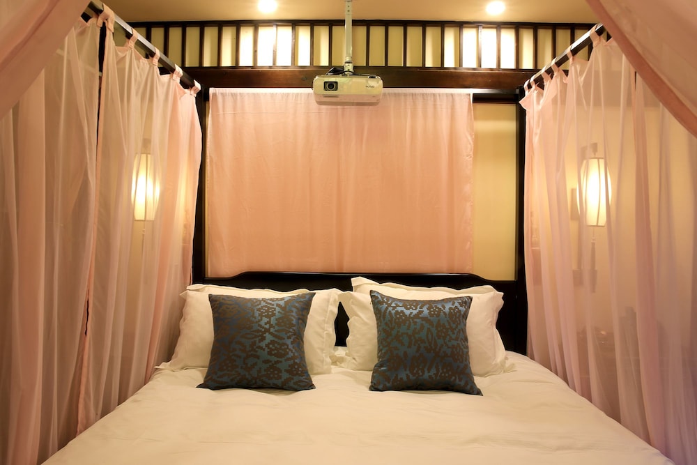 FTYS Hostel 11/50