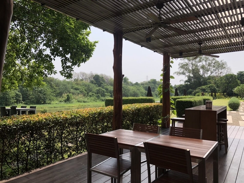 Zensala Riverpark Resort 64/78