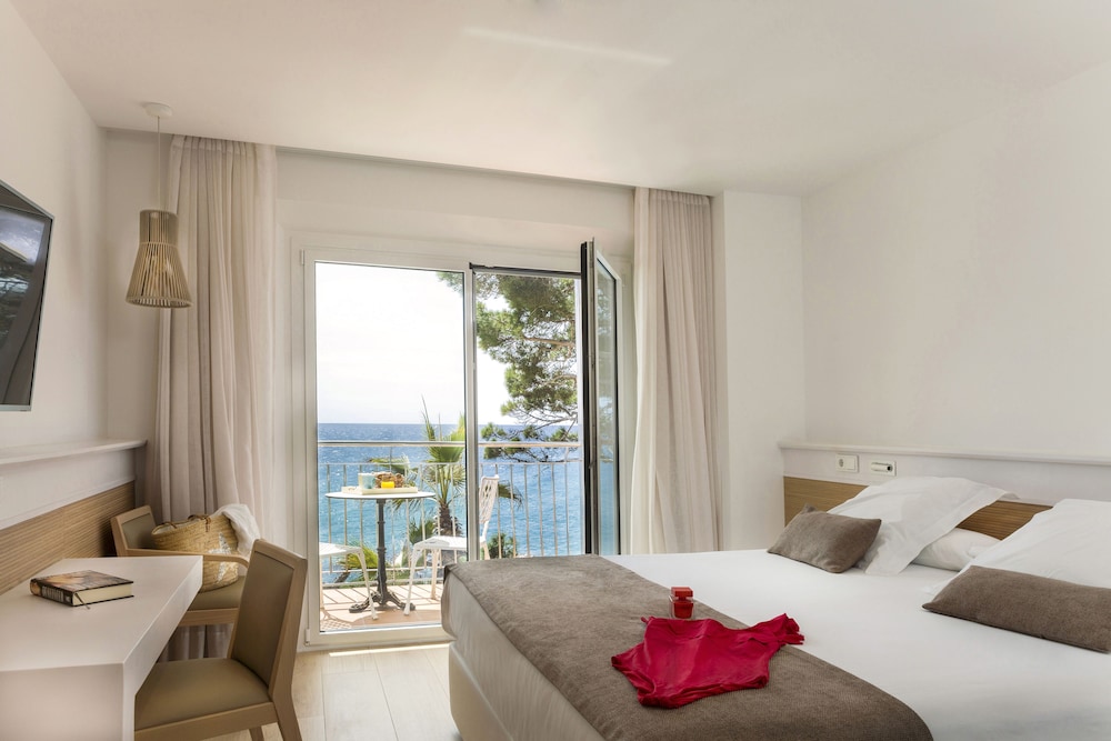 SUPERIOR, DOUBLE BED, SEA VIEW, TERRACE