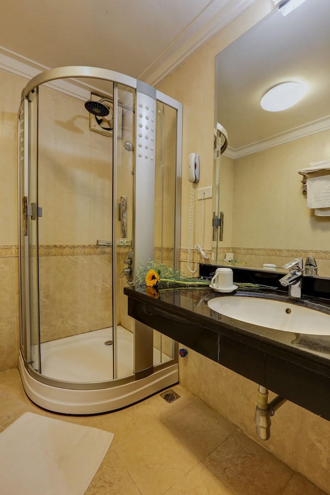 Hanoi Little Town Hotel 46/47