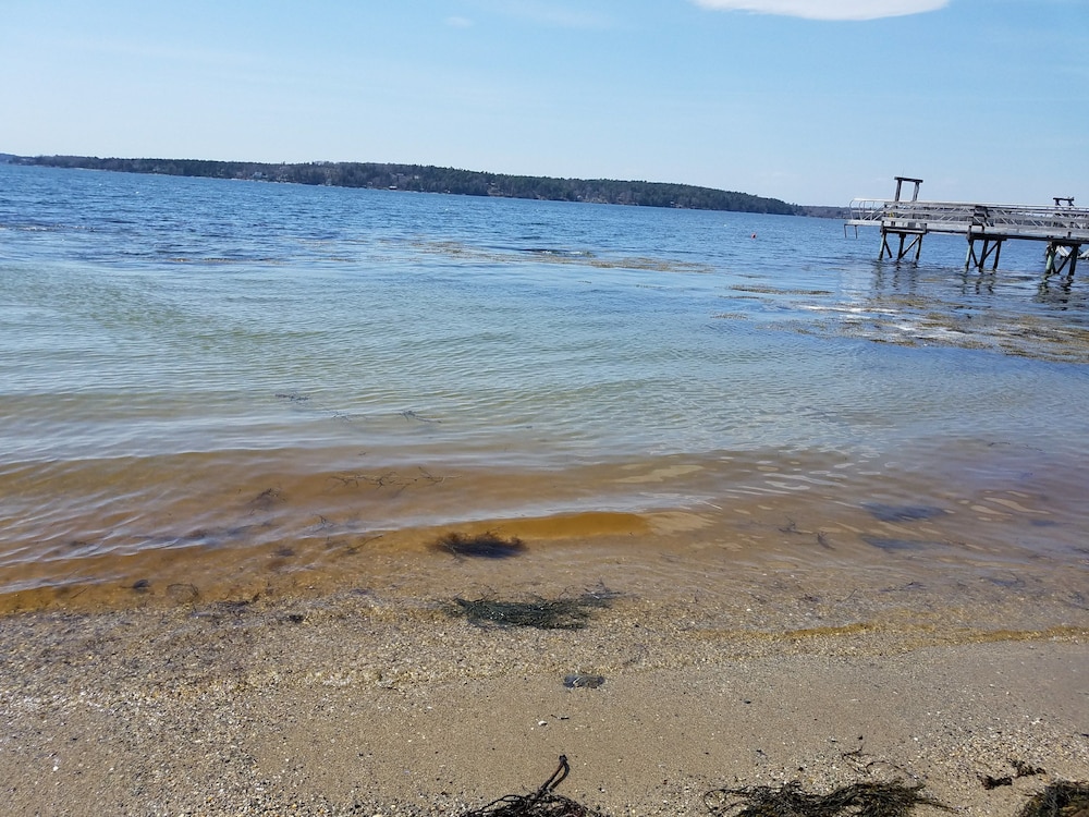 Smuggler’s Cove Inn 27/50