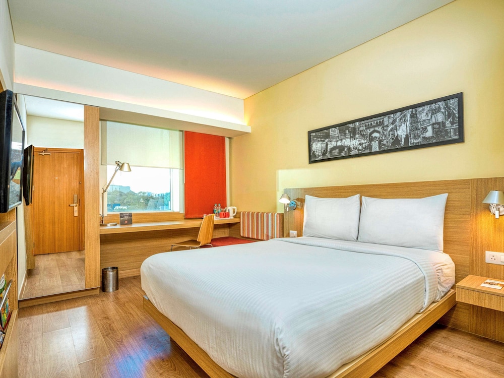 IBIS HYDERABAD HITEC CITY 21/70
