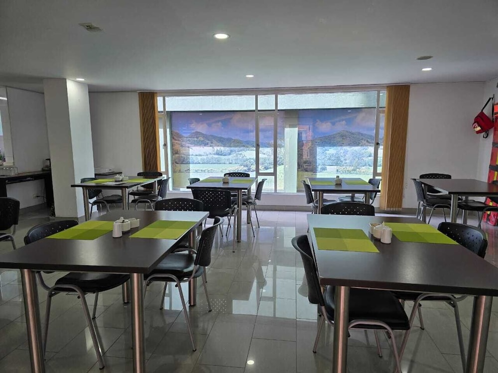 Hotel Bogota Castellana 100 35/47