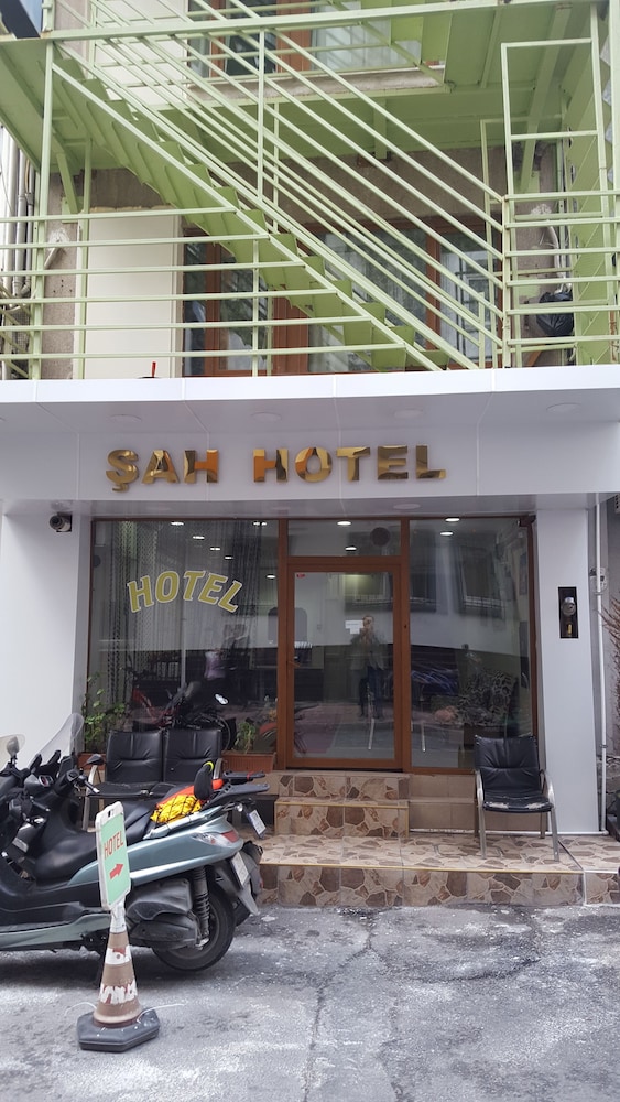 Sah Hotel 53/58