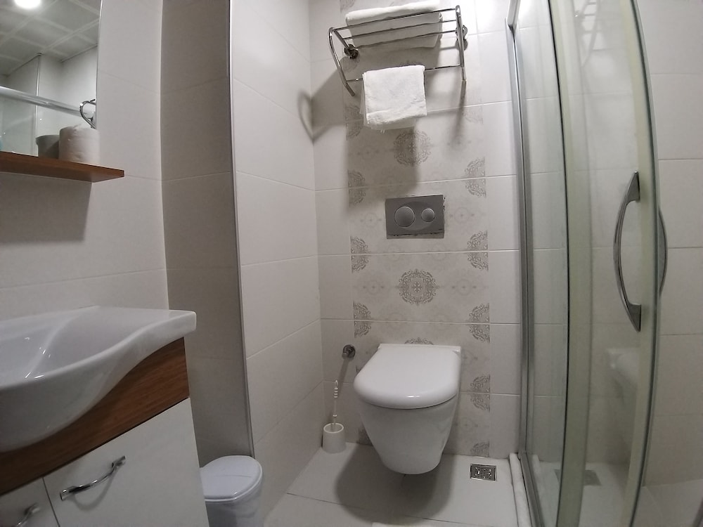 Bursa Sahin Hotel 30/32
