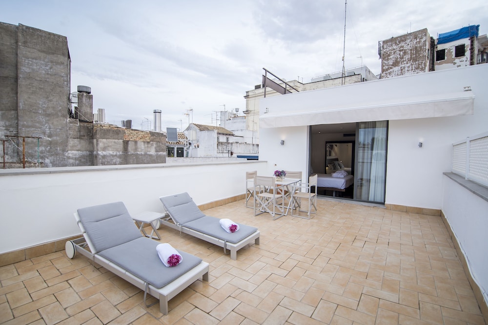 Petit Palace Marques Santa Ana 34/76