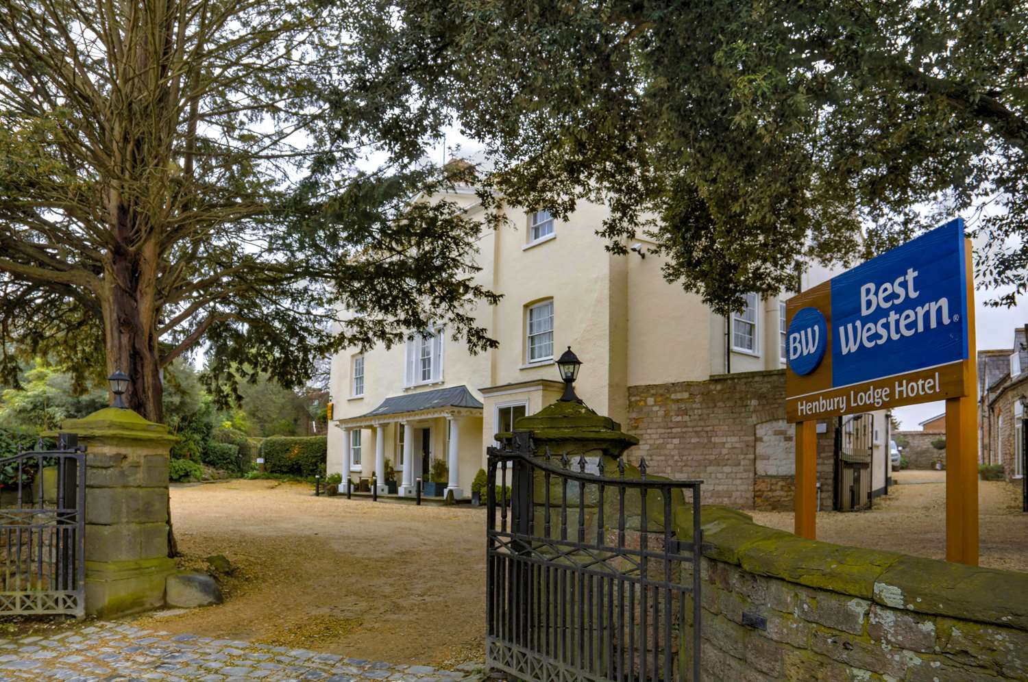 Best Western Henbury Lodge Hotel 36/37