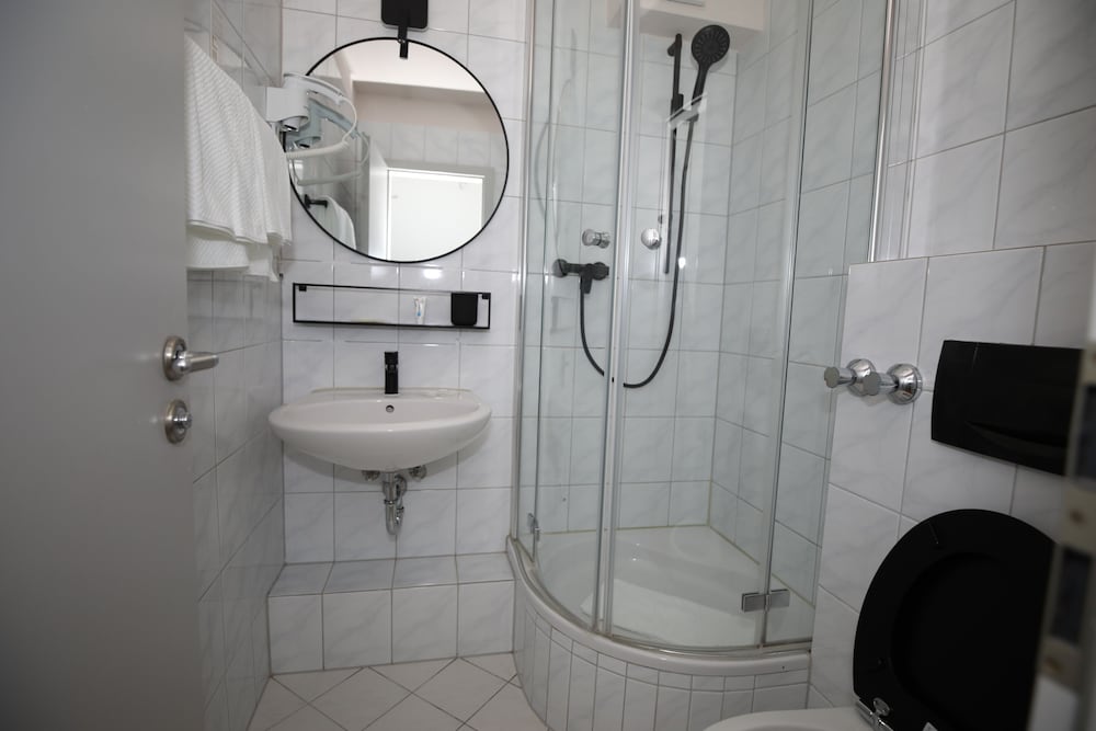 TM Hotel Düsseldorf 21/23