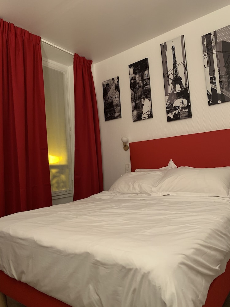 Hotel de Bordeaux 7/47