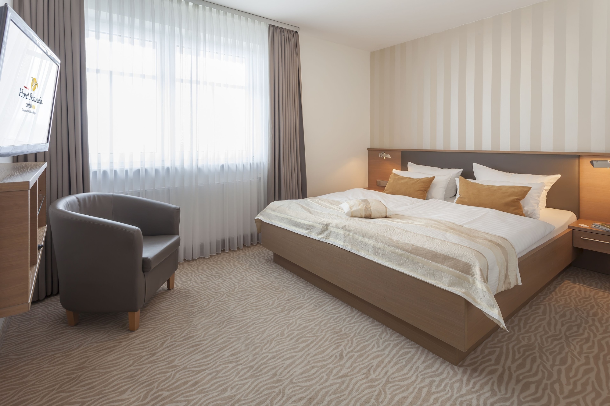 1 Bedroom, Suite, Double Bed, Sea View, Balcony