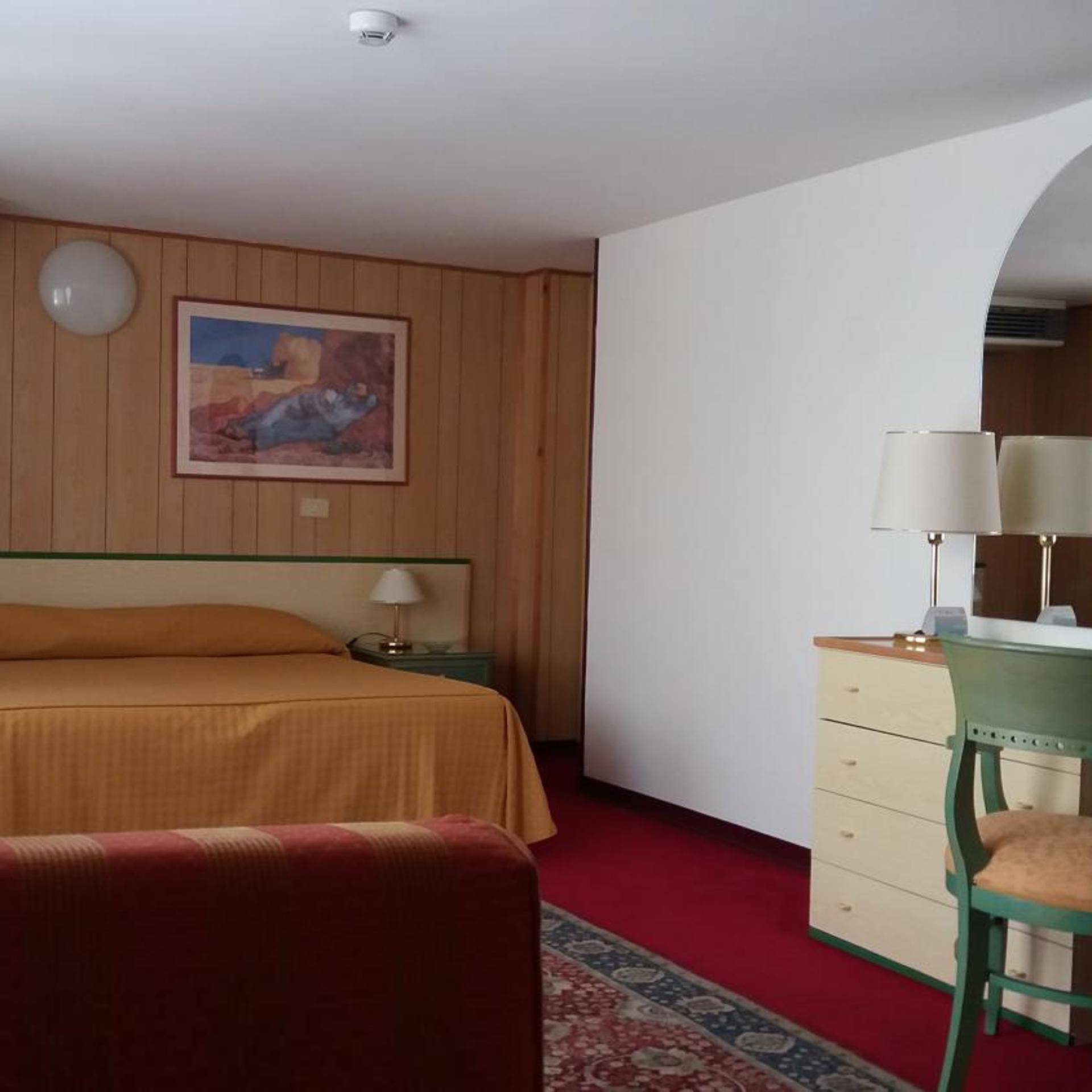 Junior Suite, Lateral Side Sea View