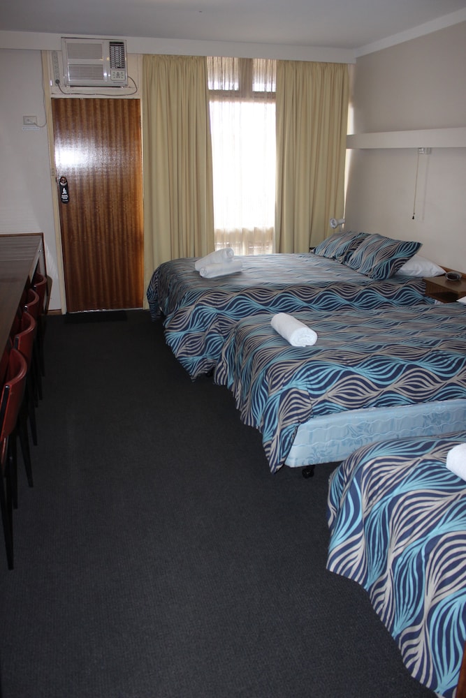 Portland Retro Motel 20/54