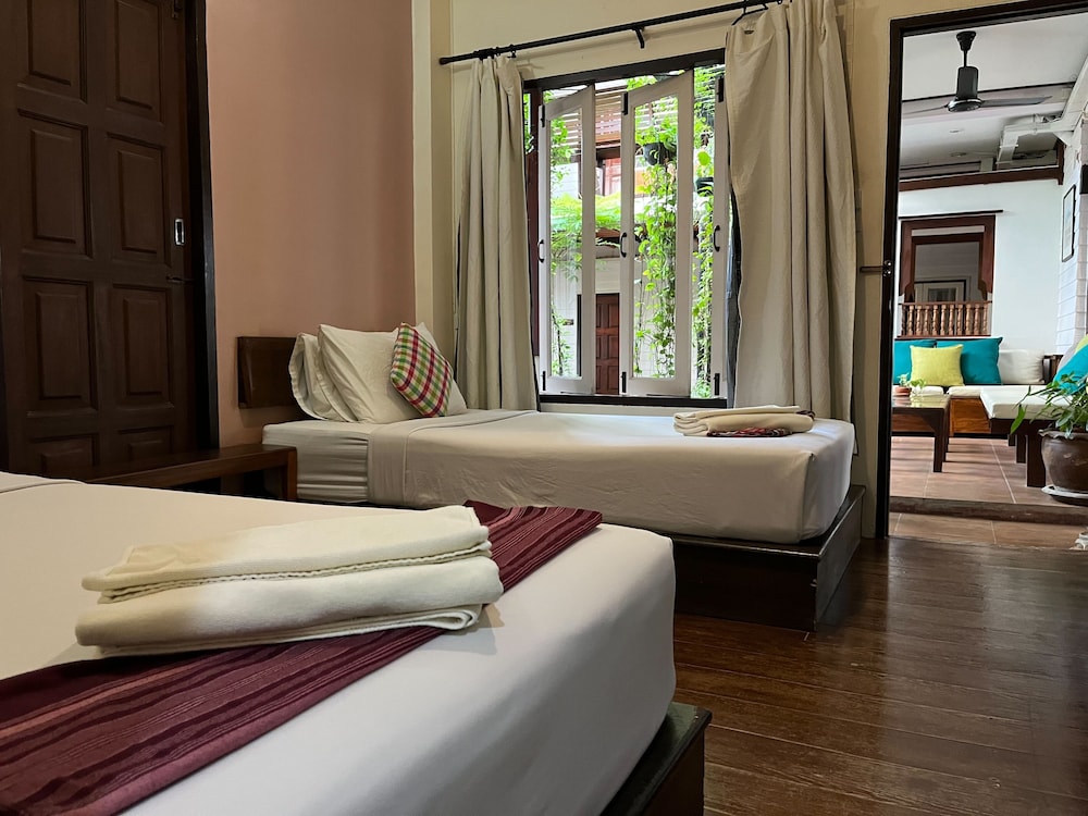 Thanicha Resort Amphawa 20/72