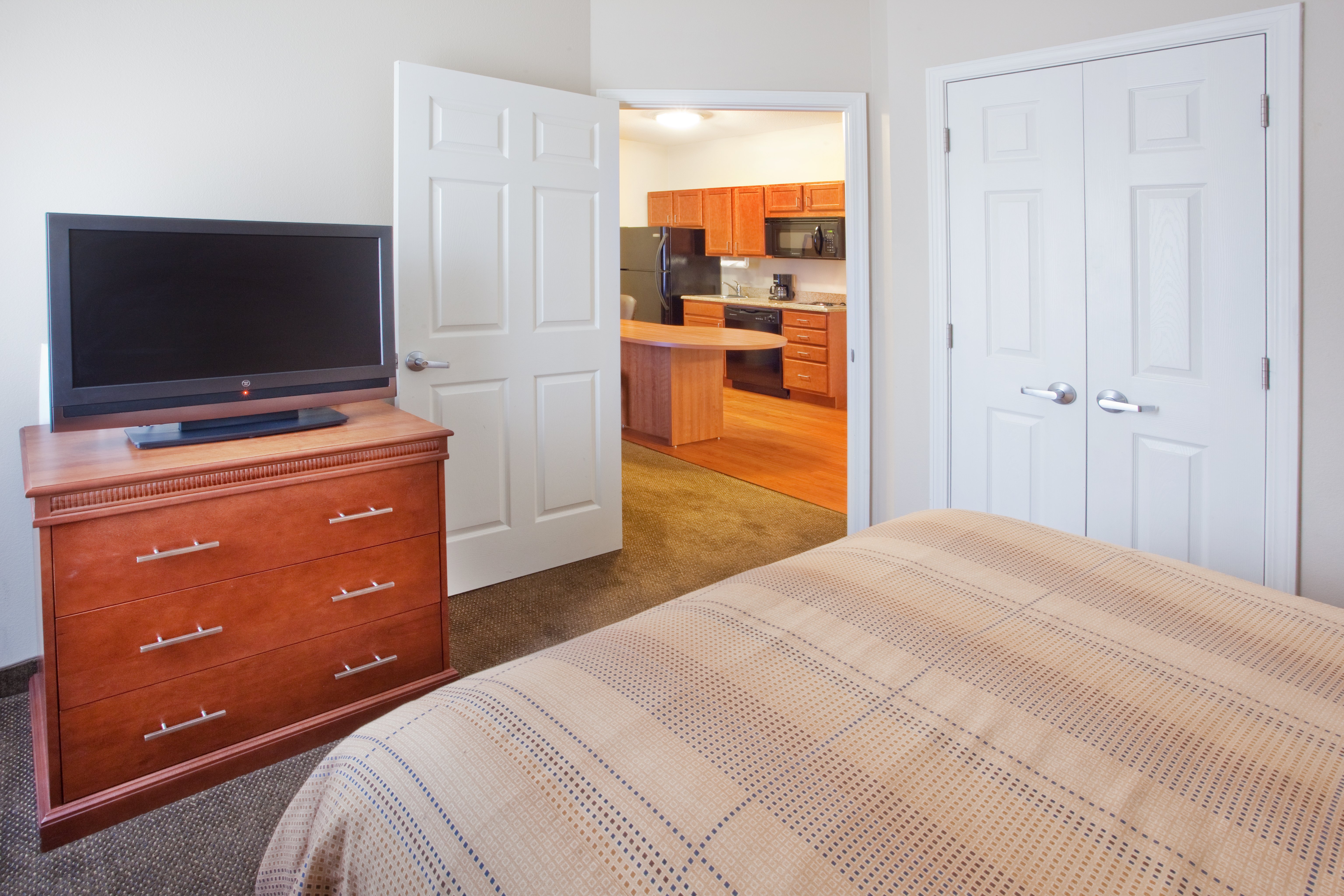 CANDLEWOOD SUITES AUGUSTA 22/24