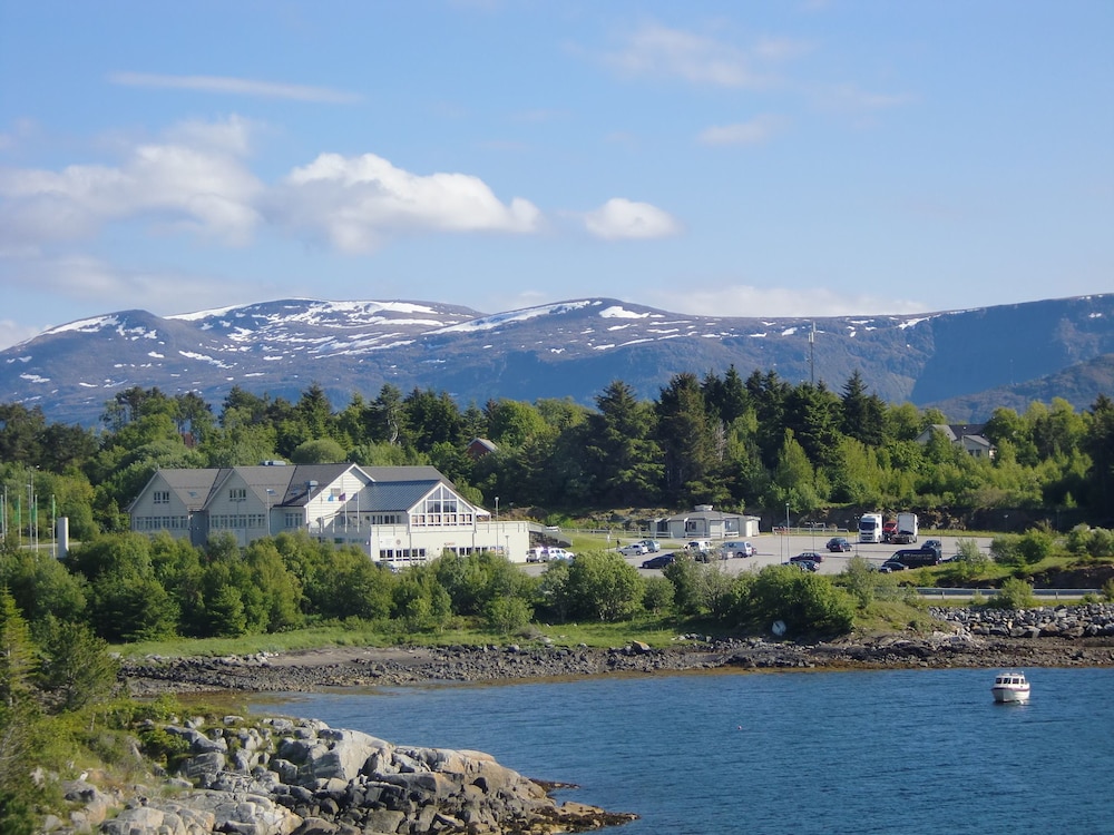 Aalesund Airport Hotel 28/34