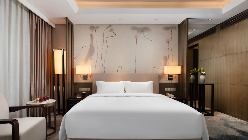 NARADA GRAND HOTEL 13/40