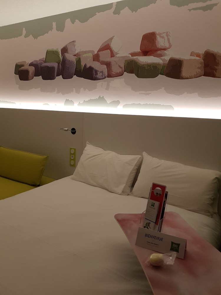 Ibis Styles Frejus Saint-Raphael 26/72