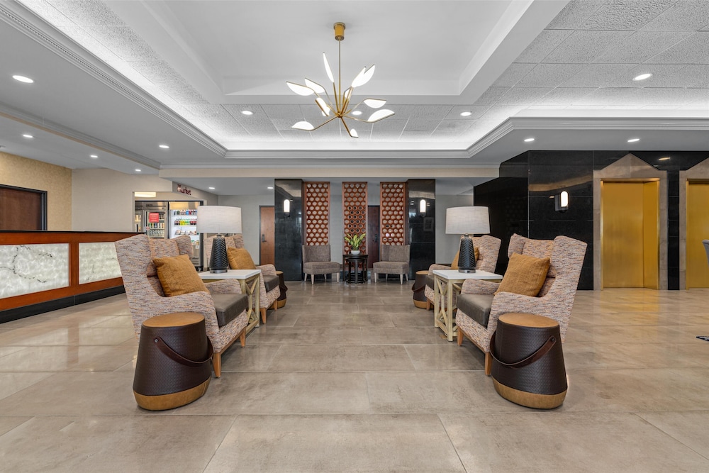Drury Inn and Suites Creve Coeur St Louis 23/43