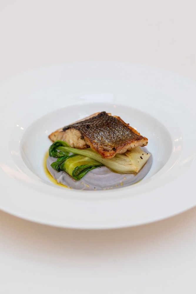 Le Premier Boutique Hotel 36/66