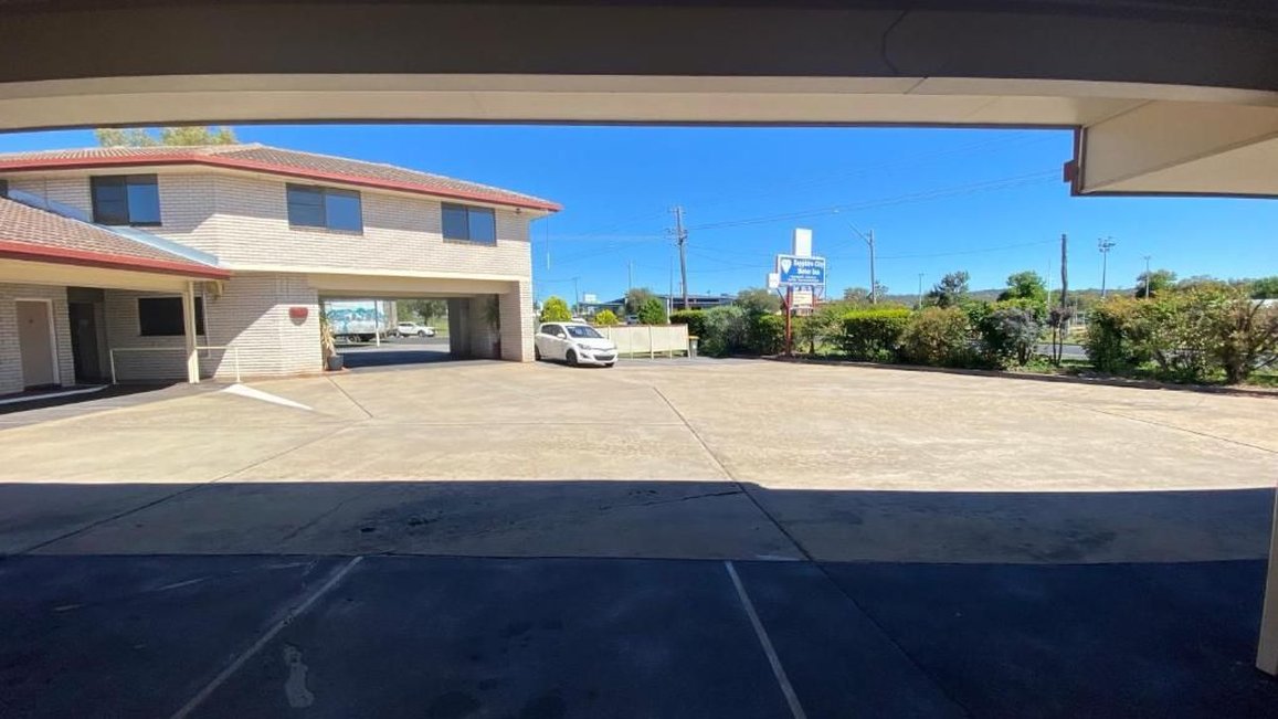 Sapphire City Motor Inn Inverell 32/34