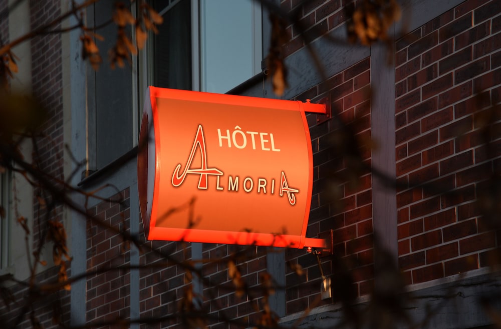 Qualys Hotel Almoria 37/75