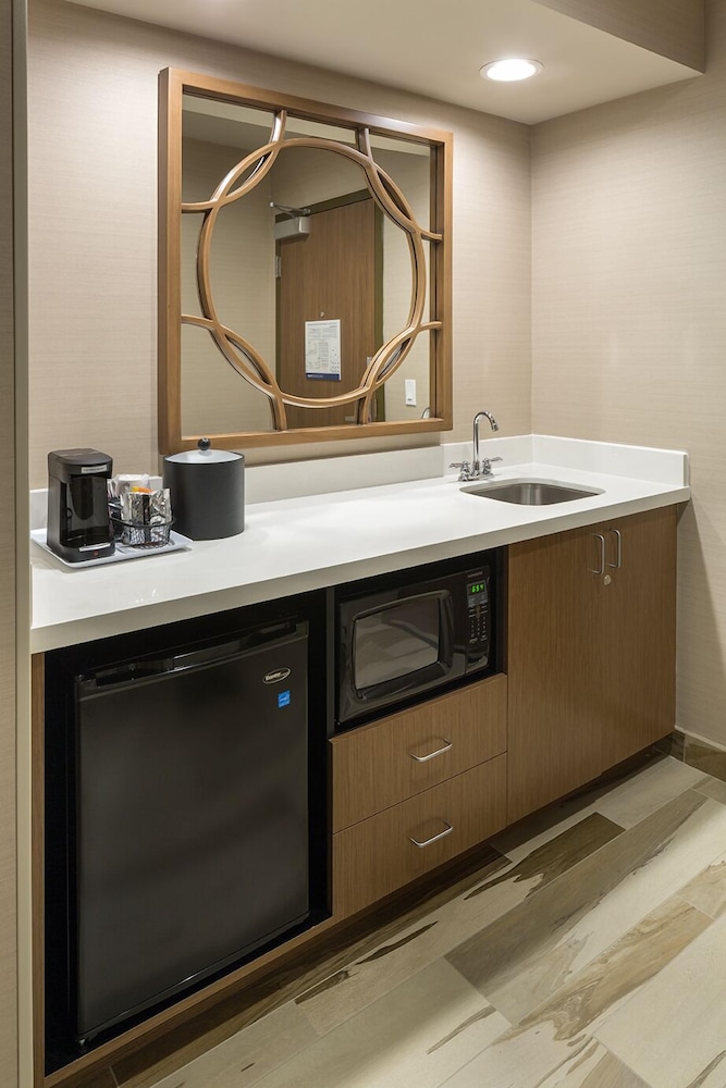 Hampton Inn And Suites Murrieta 32/53