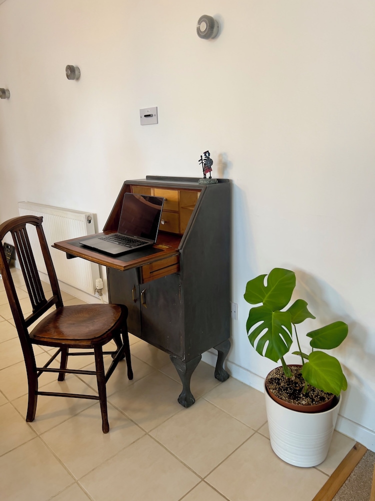 Crieff Armoury Luxury Self Catering Apartment 2/36