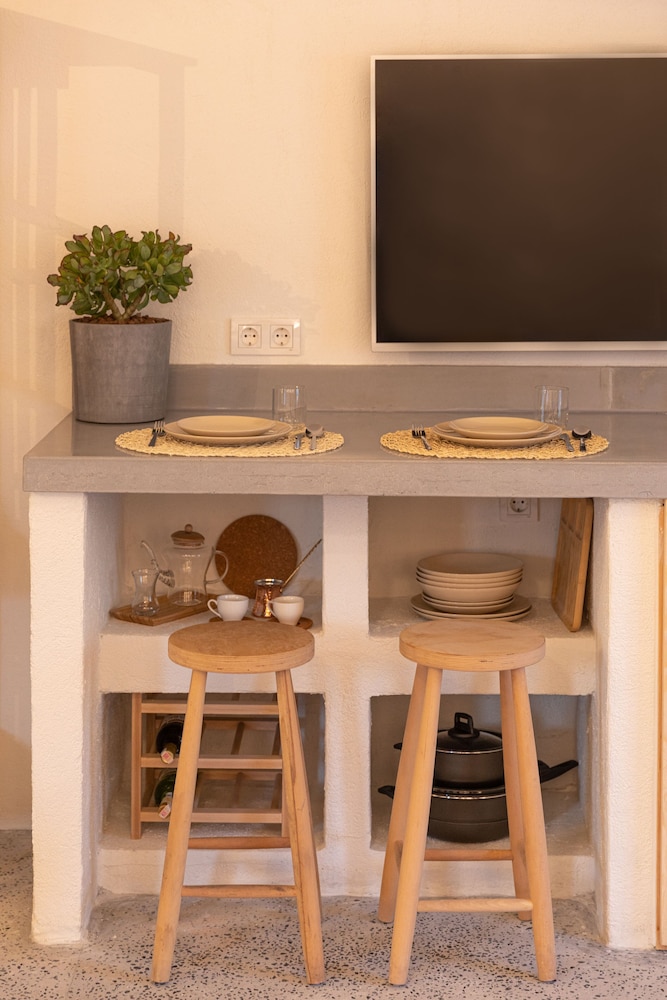 L Olive Homes 57/66