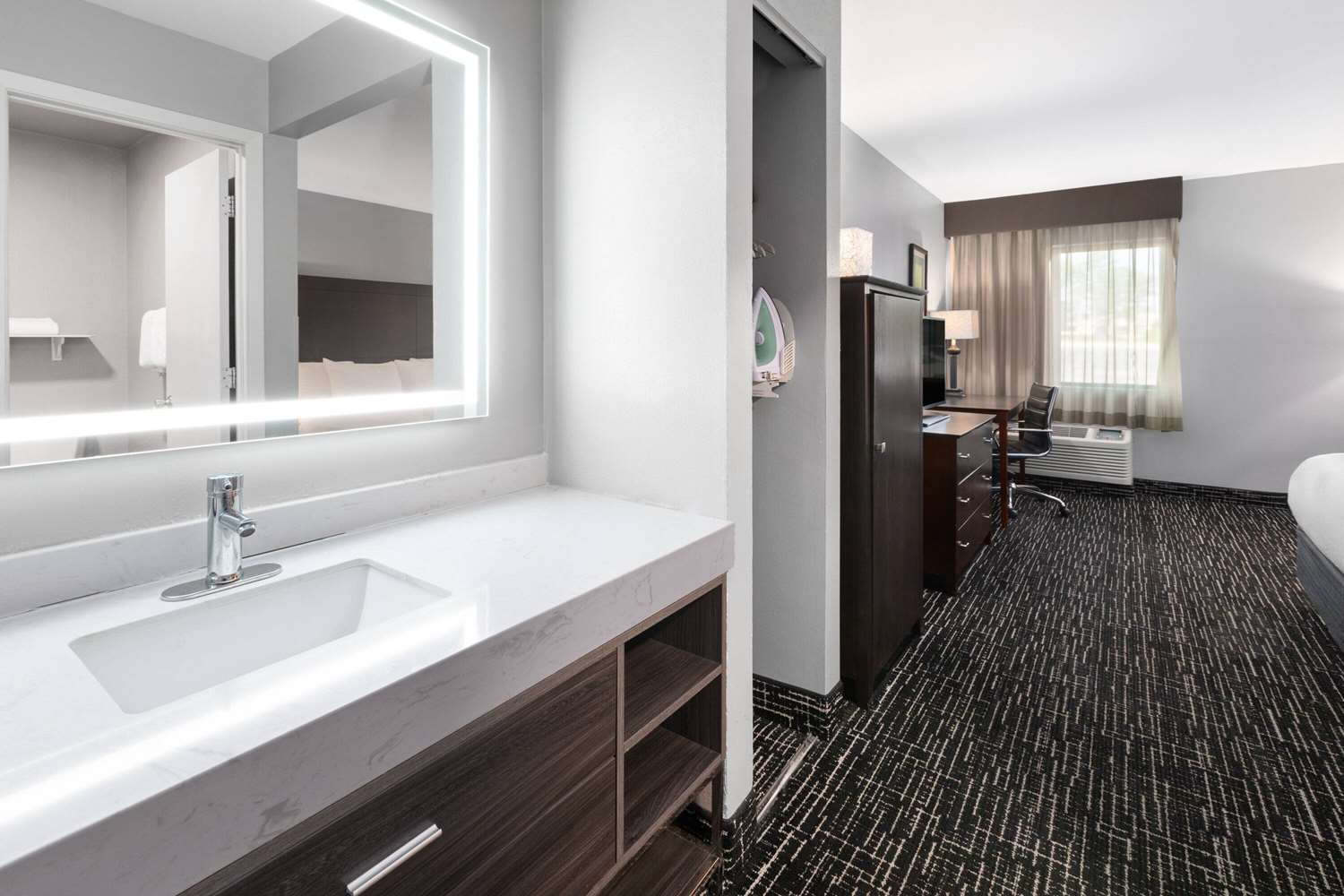 La Quinta Inn Sheboygan 40/42