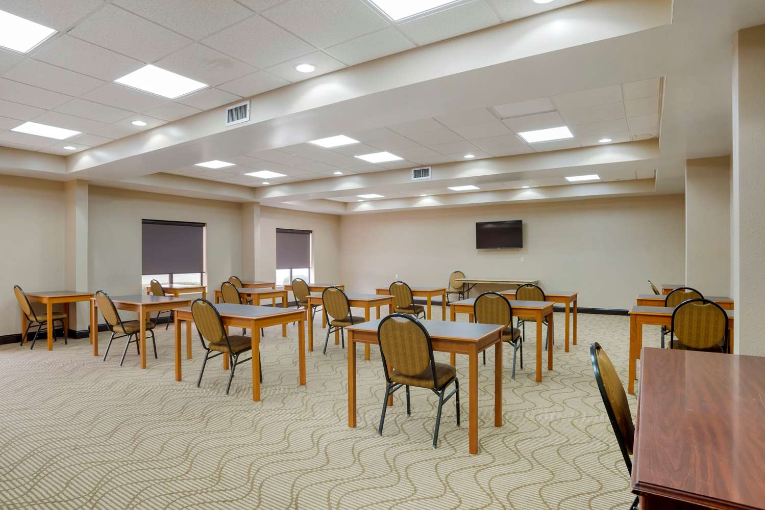 Comfort Suites Fultondale I-65 near I-22 29/35