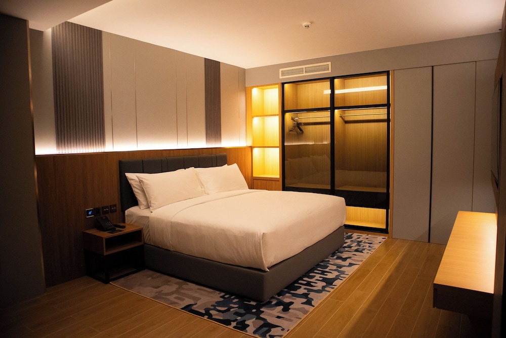 AGlow Hotel Harbor Bay Batam 28/65